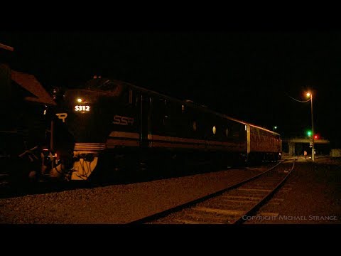 Broad Gauge SSR Grain Train With Streamlined EMD Locomotives - PoathTV Australian Railways