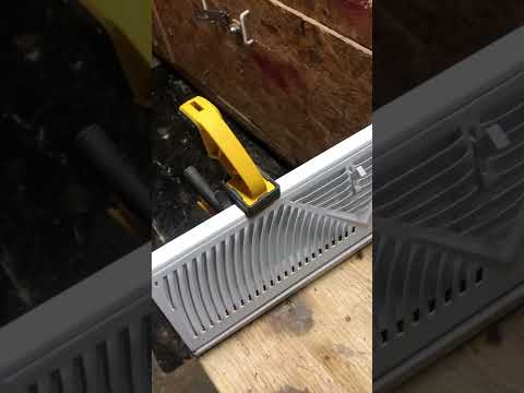 Remove front of heat vent, baseboard diffuser (everbuilt)