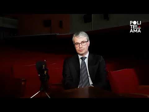 Voci in platea | PoliteAma In/between, intervista a Davide Galimberti