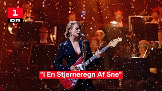Dopha - I En Stjerneregn Af Sne (LIVE) | DR&#39;s store Juleshow | DR1