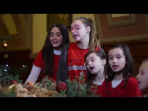 Bozic je  - s. Dijana Lončarek i fra Miroslav Petrac feat. Lucija i Allegro