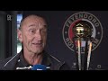 Het Legioen op de foto met de wereldbeker van Feyenoord