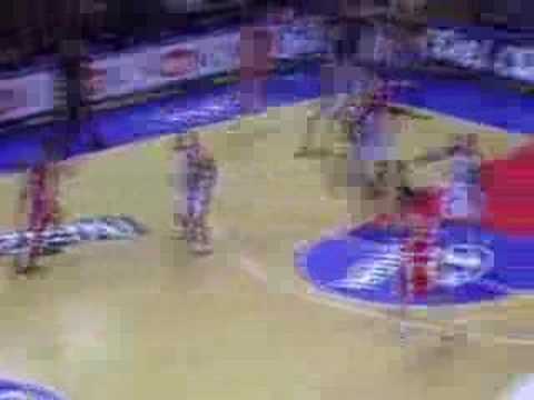 31 26-10-07 Luik-BCO - Titus Ivory vanop afstand.mpg