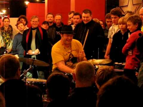 Drumday09 Groove Night Kresten Osgood freaks out!!