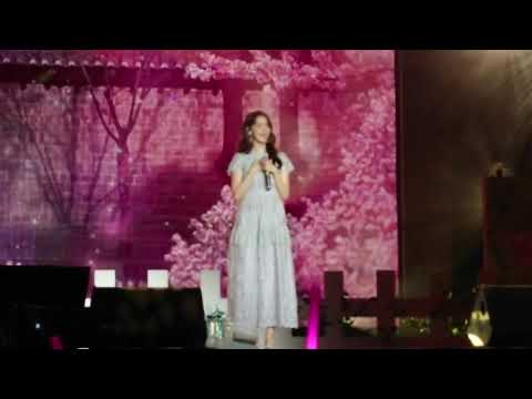 180928 Yoona sing Deoksugung Stonewall Walkway at Singapore fanmeet