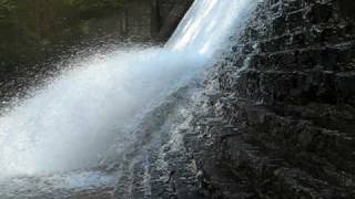preview picture of video 'Shores Lake Dam Arkansas waterfall 3 of 5'