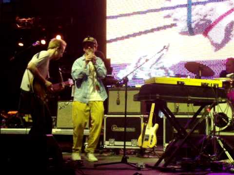 Hot Chip - One Life Stand. live Synch Festival 2010 Athens
