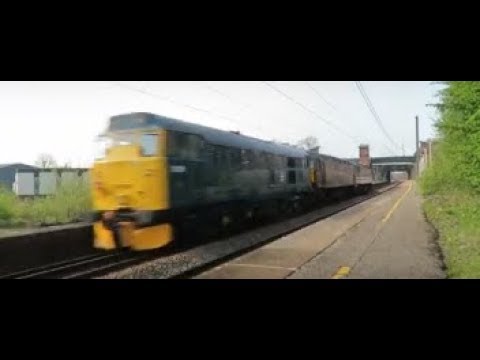 Class 47828 & 57001 & 31128 - West Coast Railways - At Speed - D05 Group - Leyland - 17.04.2019