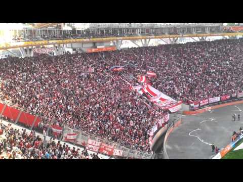 "Estudiantes de La Plata (1) Atlético de Madrid (0)" Barra: Los Leales &bull; Club: Estudiantes de La Plata