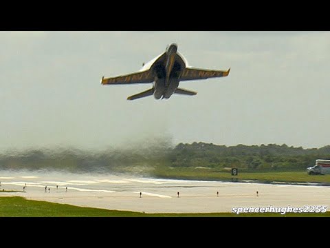 Blue Angels SUPER HORNETS 2021 Melbourne Air Show