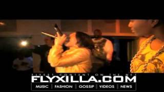 Shawnna Goes In With Two Mics At A Time  - HIPHOPNEWS24-7.COM