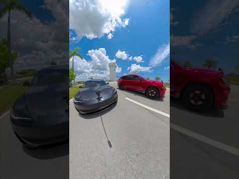 Model 3 Performance vs 850hp Trackhawk!