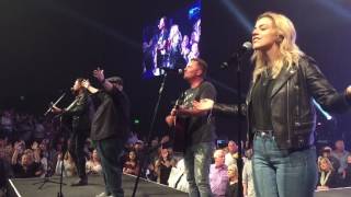 Chris Tomlin - Good Good Father - Worship Night in America