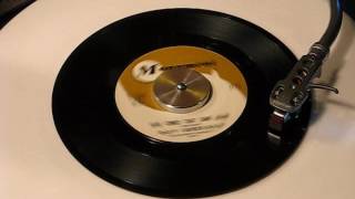 Roy Orbison - &quot;Here Comes That Song Again&quot; 1960 MONO