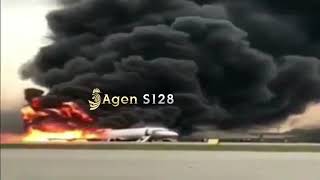 Download lagu VIRAL VIDEO AMATIR PESAWAT SUKHOI SUPERJET 100 DI RUSIA AGENS128 mp3 Download lagu VIRAL VIDEO AMATIR PESAWAT SUKHOI SUPERJET 100 DI RUSIA AGENS128 mp3