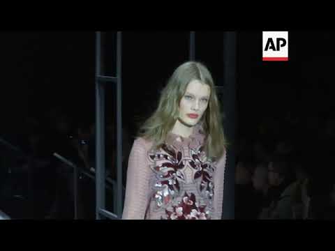 Italian brand Bottega Veneta makes New York Fashion Week debut with Gigi Hadid