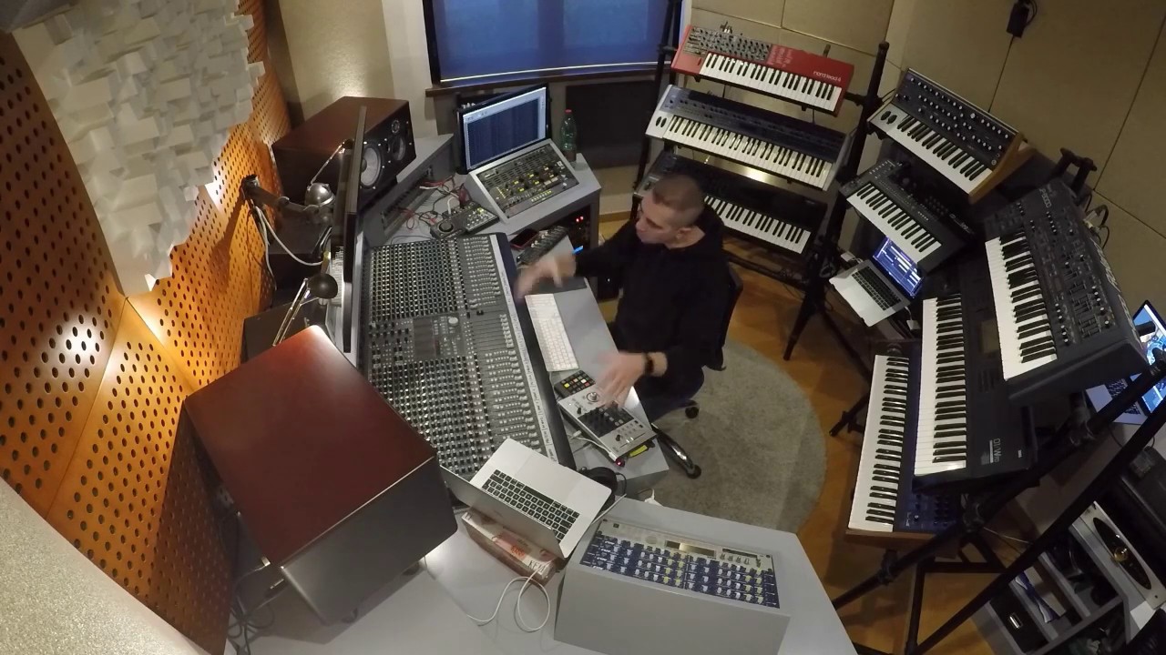 Unknown Artist - Slow Emotion 4 studio streaming