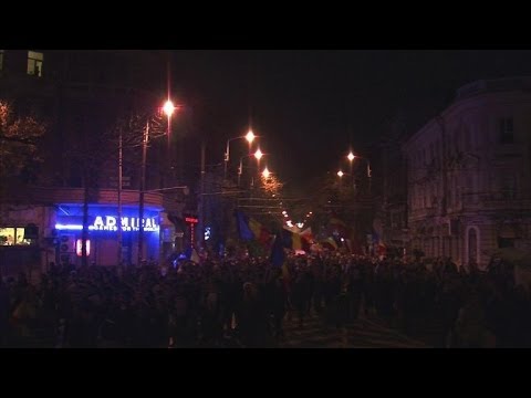 Thousands of Romanians protest against mining project