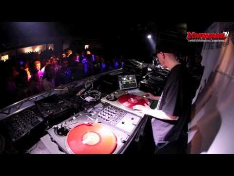 DJ Dysfunkshunal at The Licious Battle 2011 - Round 1
