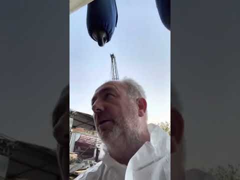 Albin vega with a big hole and copper coating after two years on the mud