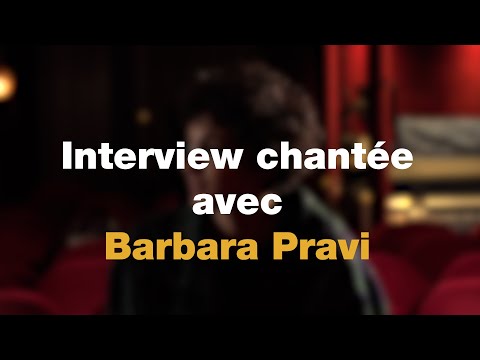 Quelle chanson Barbara Pravi chante-t-elle sous la douche ?  // Extrait archives M6 Video Bank