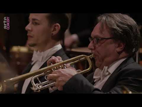 Valery Gergiev dirigiert Mahlers 5 Sinfonie in der Pariser Philharmonie