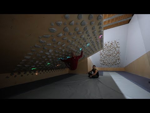 NIESAMOWITE URZĄDZENIE DO WSPINACZKI ZA 200K ZŁ / KILTER BOARD