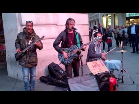The Hod - original song 'Mirror' live at Piccadilly Circus!