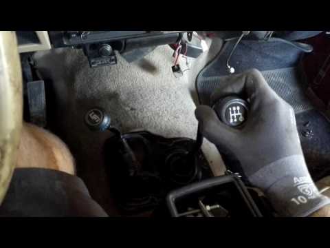 How to reverse gear? Jeep Wrangler YJ 4,0i