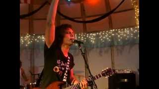 HOUSE ON FIRE- Tyler Bryant &amp; the Shakedown