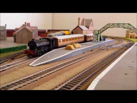 LIMA 205134MWG BR Class 52 ' Western Pioneer' No  D1003 BR Green L44581