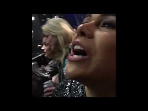 download lagu mp3 mp4 Lionel Richie Pants, download lagu Lionel Richie Pants gratis, unduh video klip Lionel Richie Pants