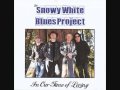 Red Wine Blues - Snowy White 