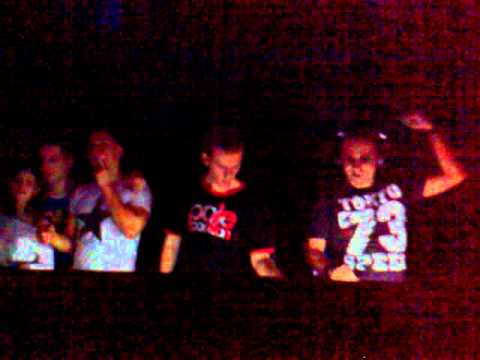 Náksi vs Brunner - On the Move vs Silence mashup @ Diesel Club, Hands Up Sessions (2011.01.14)