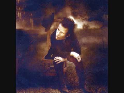 Tom Waits - I'll shoot the moon