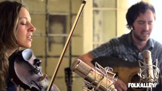 Folk Alley Sessions: Mandolin Orange - "Little Worlds"
