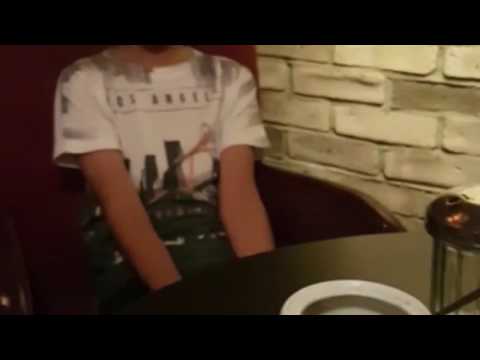 Day out fun, i eat ice cream, kids having fun. Bubble gum favour is the best