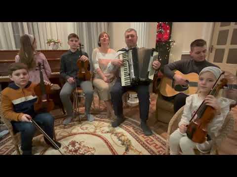 Frații Bragari - Într-un grajd, într-o iesle (video) 2022