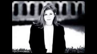 Kirsty MacColl -Don&#39;t Go Near The Water