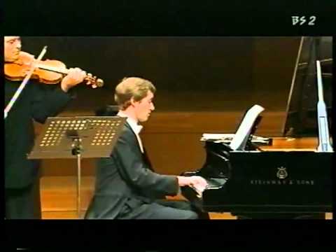 Vadim Repin and Nikolai Lugansky play Paganini Carnival of Venice.mp4