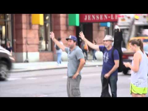 Nova York lança táxi exclusivo para mulheres - 02/12/2014