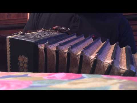 Tanzbär Autoliebchen 1084 Organette