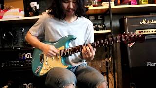 Video thumbnail for Review Fender Custom Shop LTD 50's Journeyman Relic Namm Show 2016 (Rosewood Neck) By Fusionmusic by Fusionmusic Studio