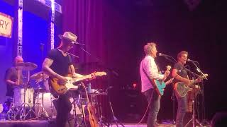 Bacon Brothers .. &quot;Tour Bus &quot;