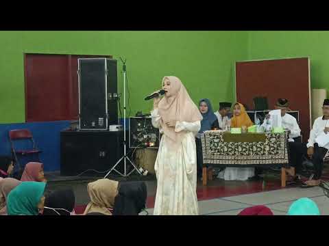 Bunda Puput Melati dan Ustadz Guntur Bumi UGB, pengajian Sukoharjo Solo