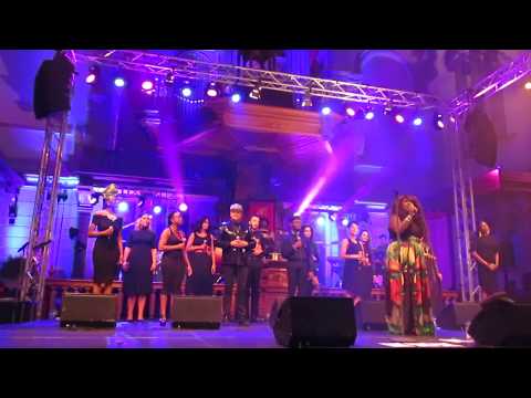 Berget Lewis & ZO! Gospel Choir - Amazing Grace (Apeldoorn, 15-9-2017)