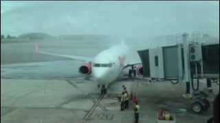 preview picture of video 'Malindo Air, Flight OD1608 touched down at Kuching International Airport'