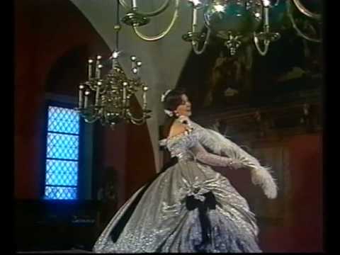 Margarita Voites - 'Sempre libera' from "La traviata"