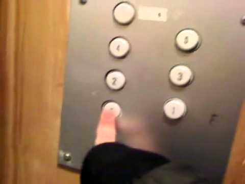 Old ASEA Graham elevator @ Wallingatan 31