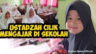 Download lagu USTADZAH CILIK MENGAJAR SEKOLAH (VLOG) mp3